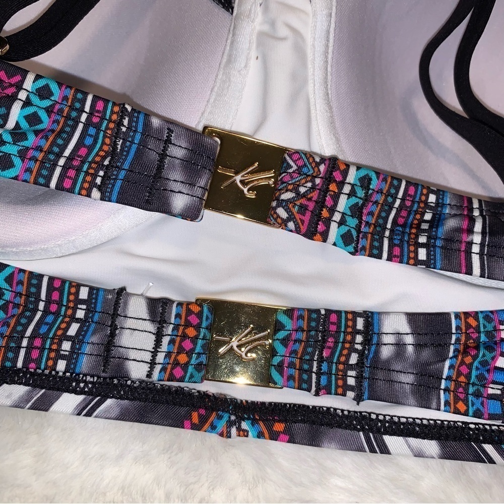 Kenneth Cole Bikini Top, sz S - Picture 4 of 7